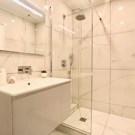 Appartement Palais Napoleon Luxury Seafront Flat Golfe Juan Vallauris