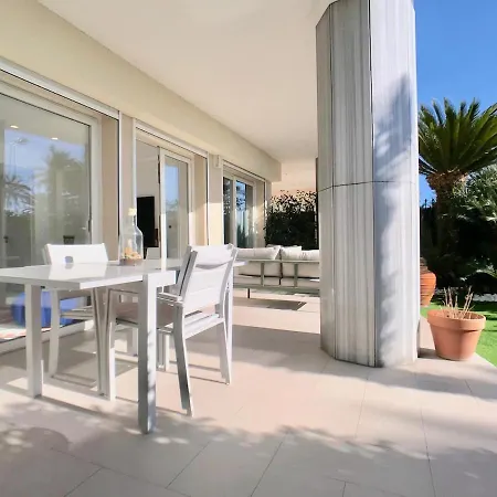 Appartement Palais Napoleon Luxury Seafront Flat Golfe Juan Vallauris